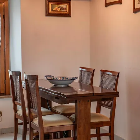 Bellavista Free Parking Center سان جيمينيانو